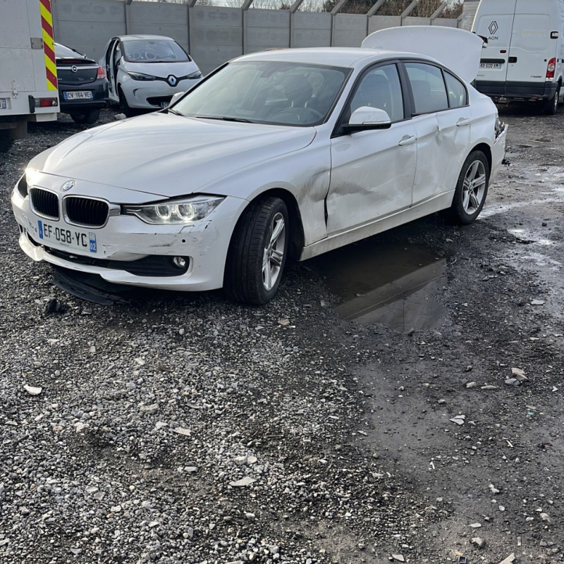 BMW SERIE 3 F30 PHASE 1 318d 2.0D - 16V TURBO Photo n°1