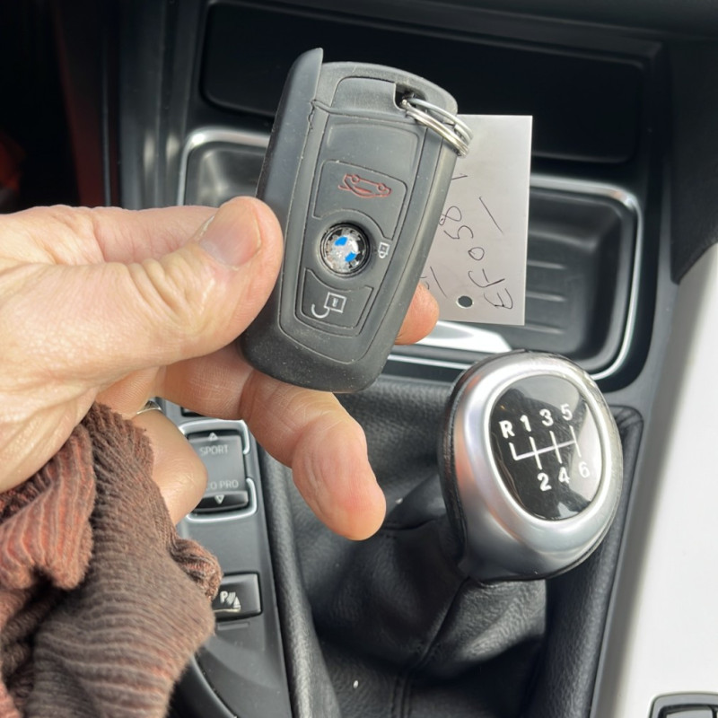 BMW SERIE 3 F30 PHASE 1 318d 2.0D - 16V TURBO Photo n°12