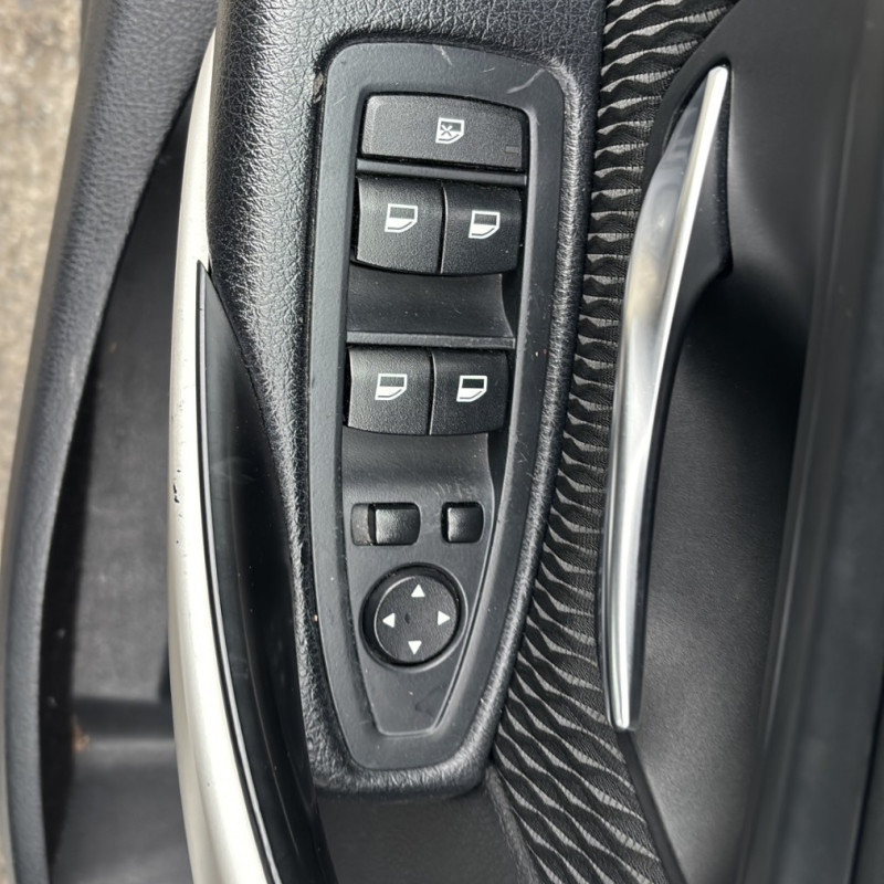 BMW SERIE 3 F30 PHASE 1 318d 2.0D - 16V TURBO Photo n°17