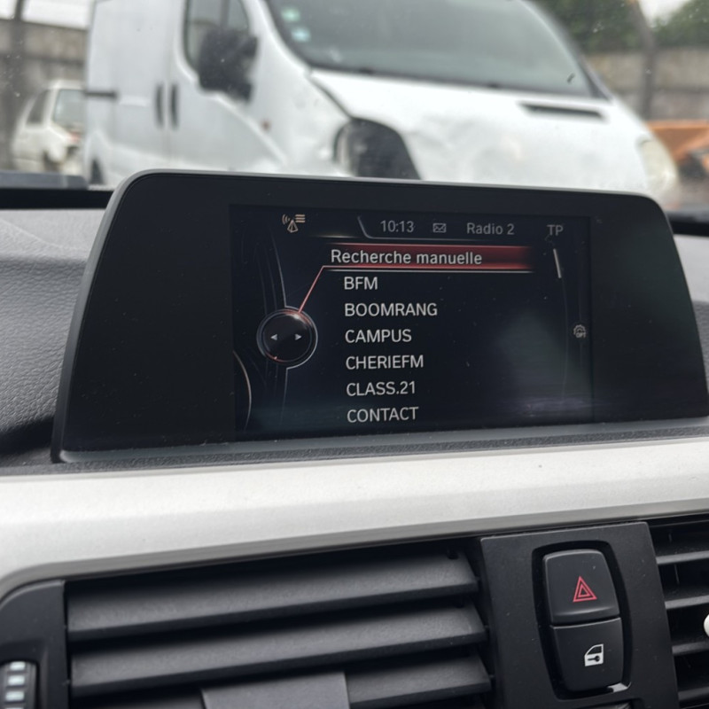 BMW SERIE 3 F30 PHASE 1 318d 2.0D - 16V TURBO Photo n°20