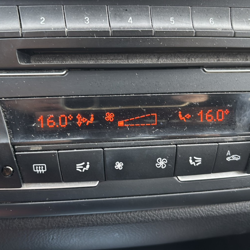 BMW SERIE 3 F30 PHASE 1 320d 2.0D - 16V TURBO Photo n°8