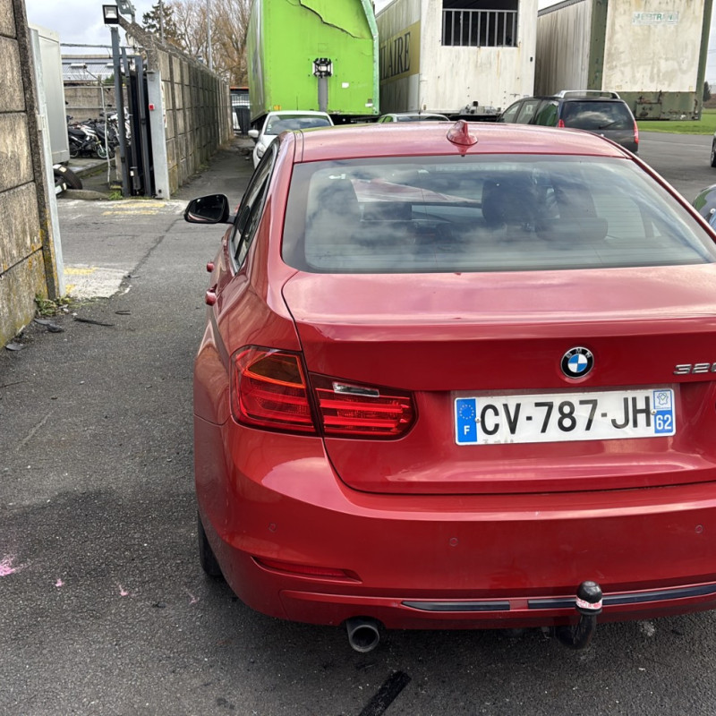 BMW SERIE 3 F30 PHASE 1 320d 2.0D - 16V TURBO Photo n°12