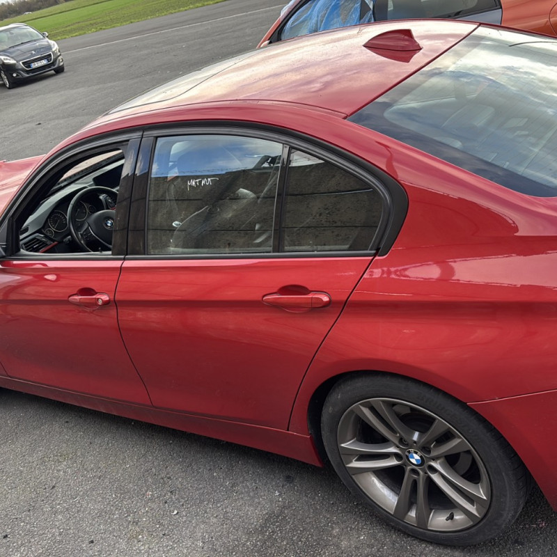 BMW SERIE 3 F30 PHASE 1 320d 2.0D - 16V TURBO Photo n°13
