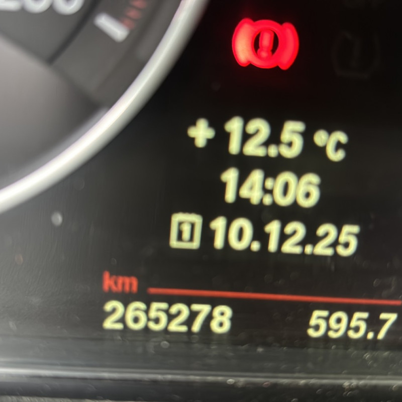 BMW SERIE 3 F30 PHASE 1 320d 2.0D - 16V TURBO Photo n°20