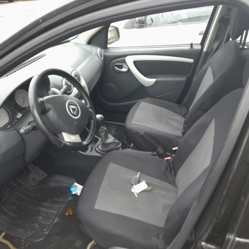 DACIA SANDERO 1 1.5 DCI - 8V TURBO Photo n°7