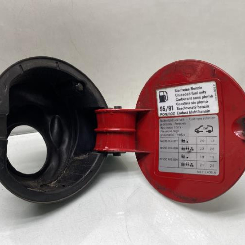 Trappe d'essence VOLKSWAGEN FOX Photo n°2