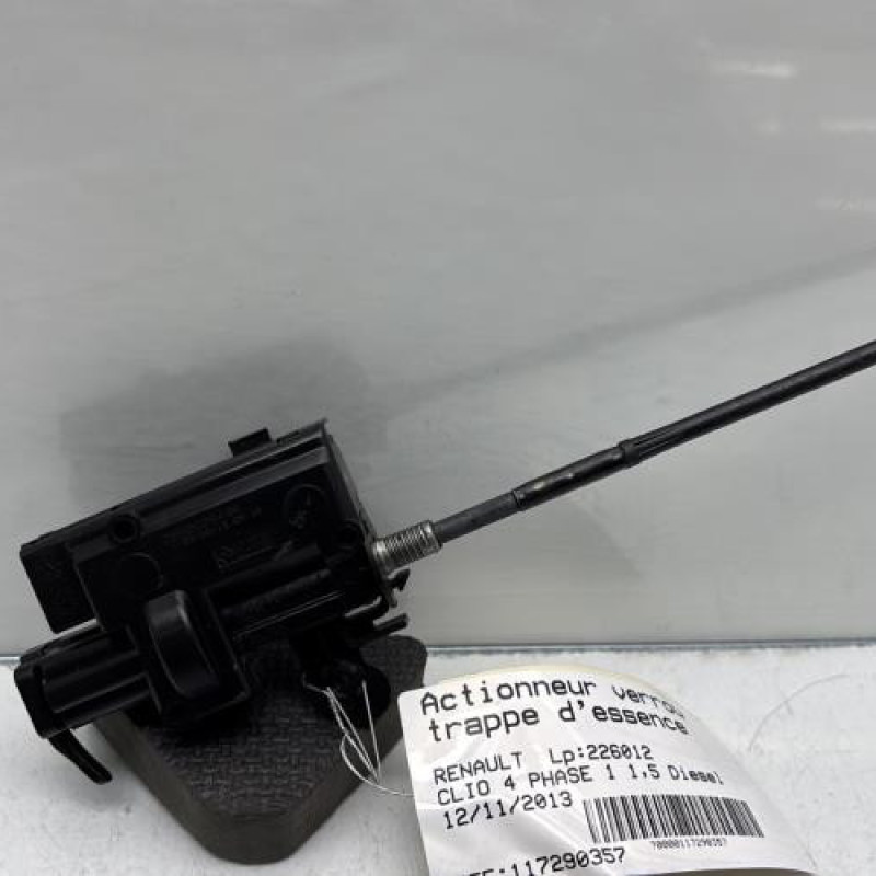 Actionneur verrou trappe d'essence RENAULT CLIO 4 Photo n°1
