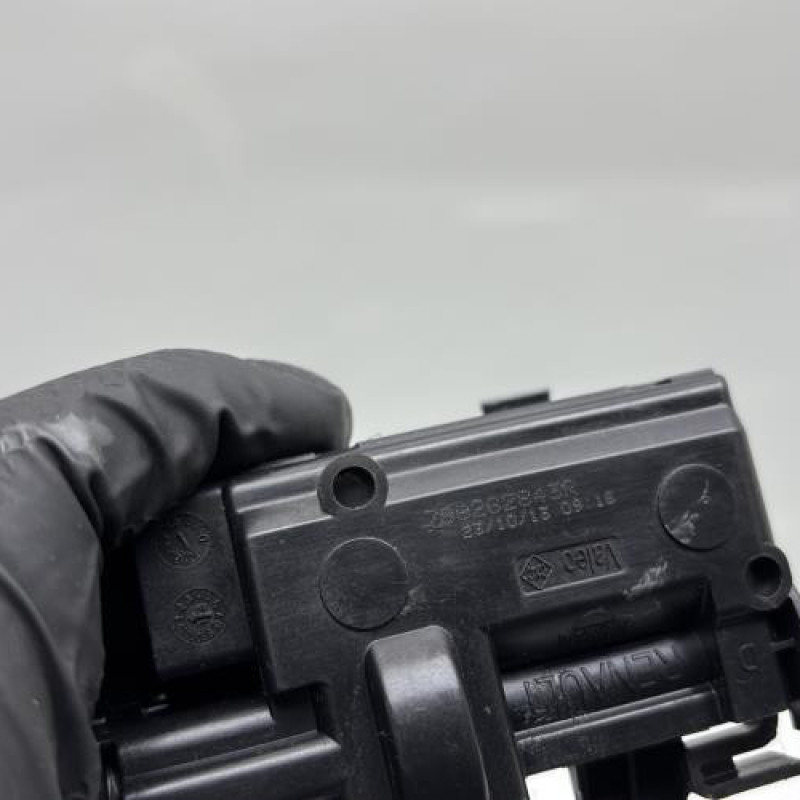 Actionneur verrou trappe d'essence RENAULT CLIO 4 Photo n°3