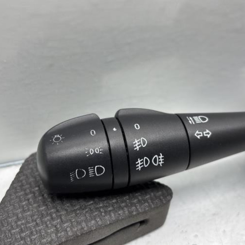 Commodo phare RENAULT CLIO 4 Photo n°2