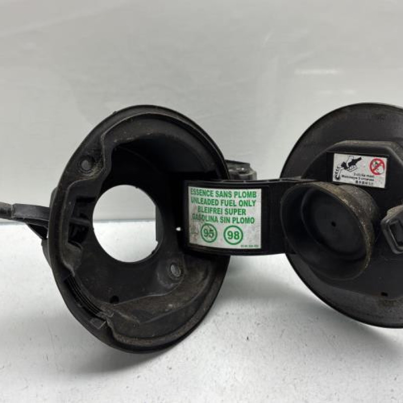 Trappe d'essence RENAULT SCENIC 3 Photo n°2