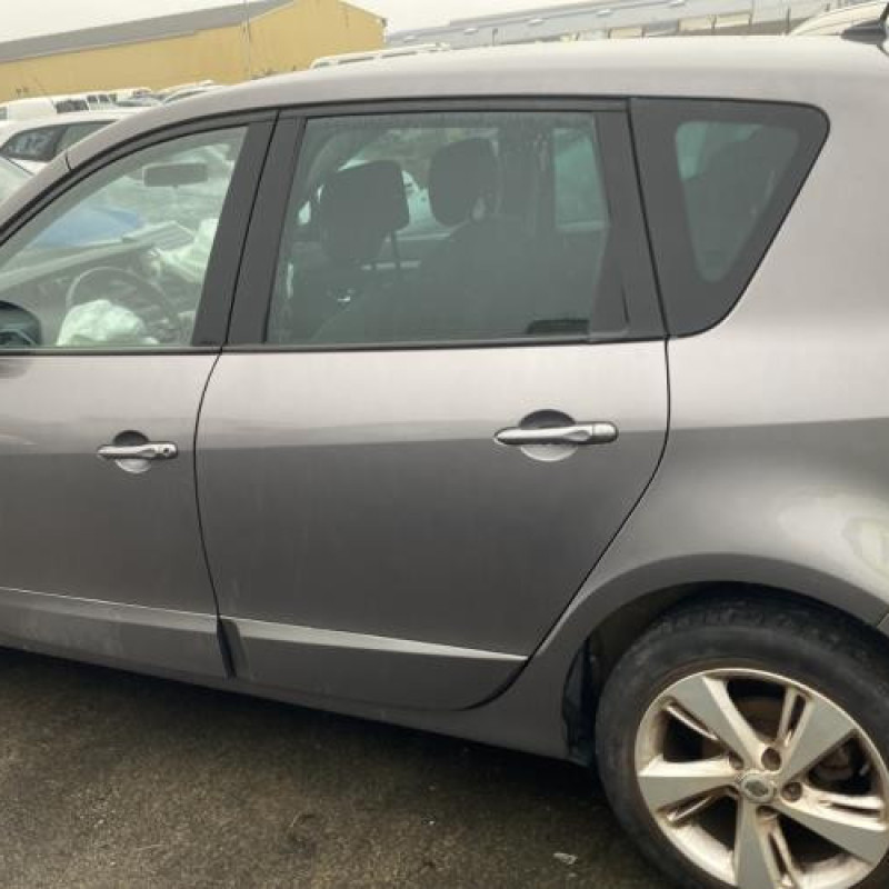 Trappe d'essence RENAULT SCENIC 3 Photo n°20