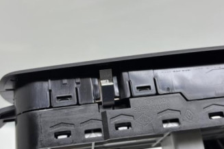 Interrupteur de leve vitre avant gauche RENAULT SCENIC 3