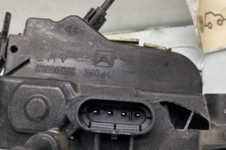 Serrure avant droit RENAULT LAGUNA 2