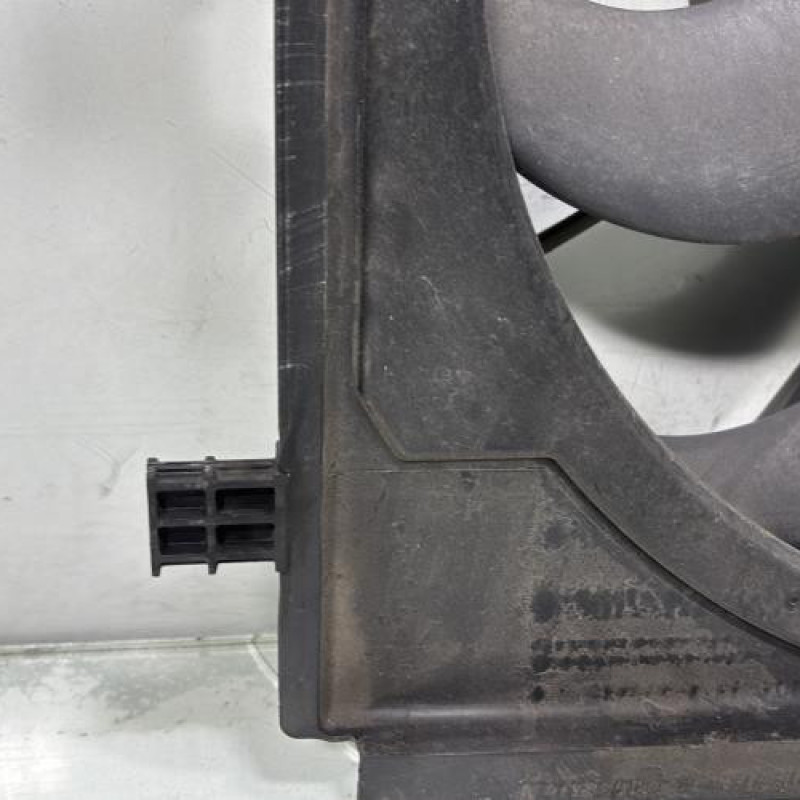 Moto ventilateur radiateur VOLKSWAGEN POLO 5 Photo n°8