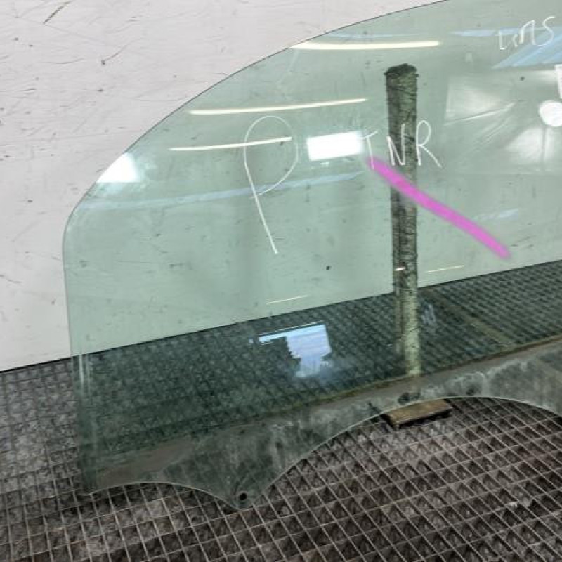 Vitre avant gauche RENAULT KANGOO 2 Photo n°2