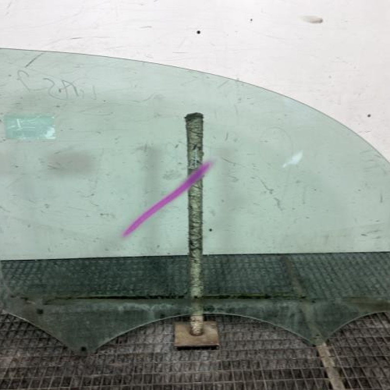Vitre avant gauche RENAULT KANGOO 2 Photo n°4