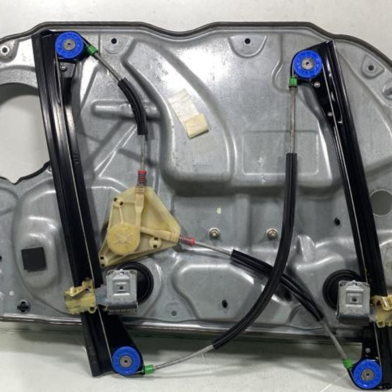 Leve vitre electrique avant droit VOLKSWAGEN POLO 4 Photo n°6