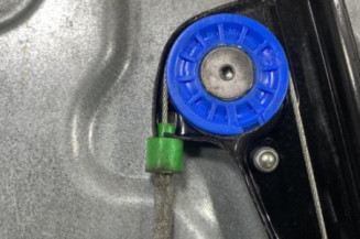 Leve vitre electrique avant droit VOLKSWAGEN POLO 4