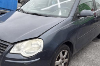 Retroviseur gauche VOLKSWAGEN POLO 4