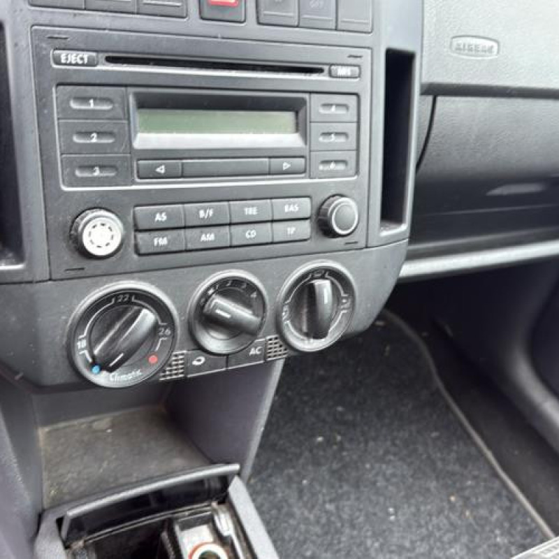 Trappe d'essence VOLKSWAGEN POLO 4 Photo n°20