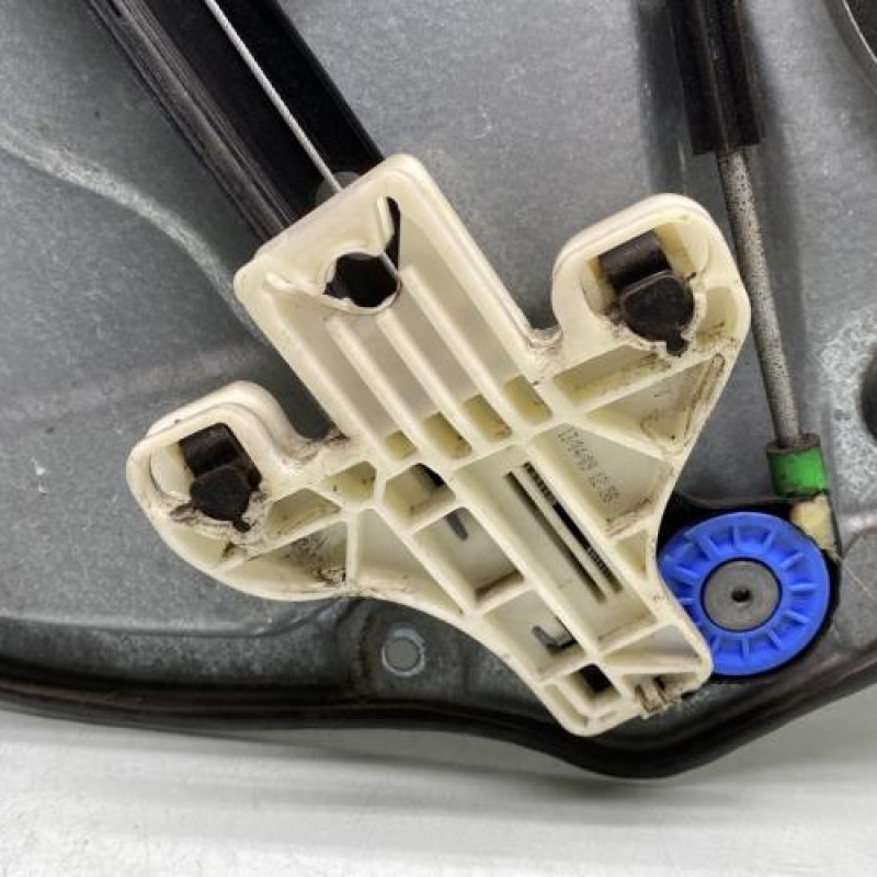 Leve vitre mecanique arriere droit VOLKSWAGEN POLO 4 Photo n°3