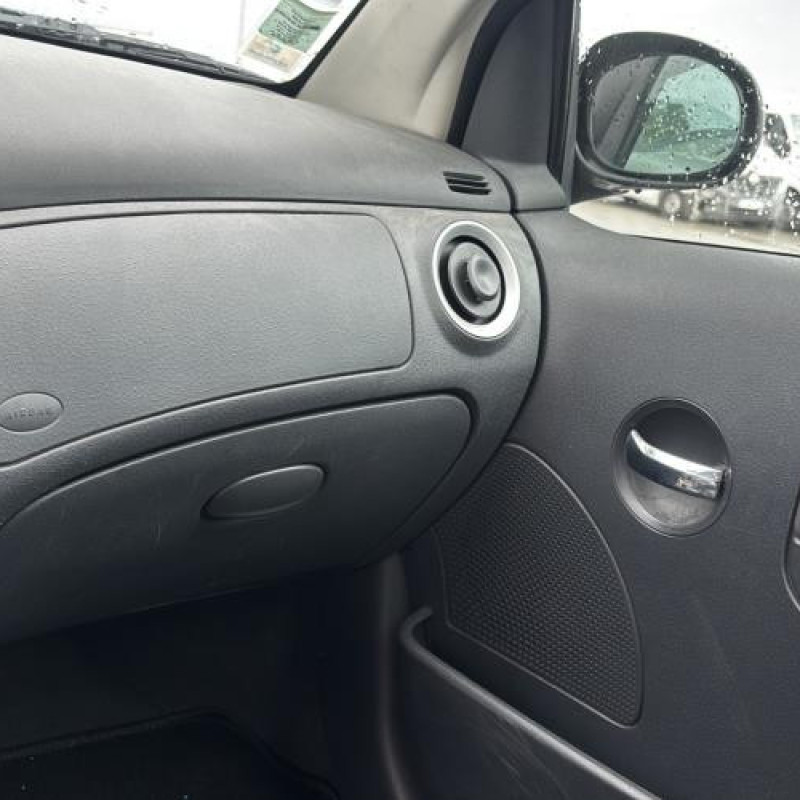 Interrupteur de leve vitre avant droit CITROEN C2 Photo n°15