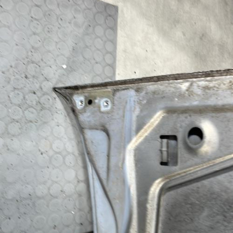 Capot RENAULT CLIO 2 Photo n°9