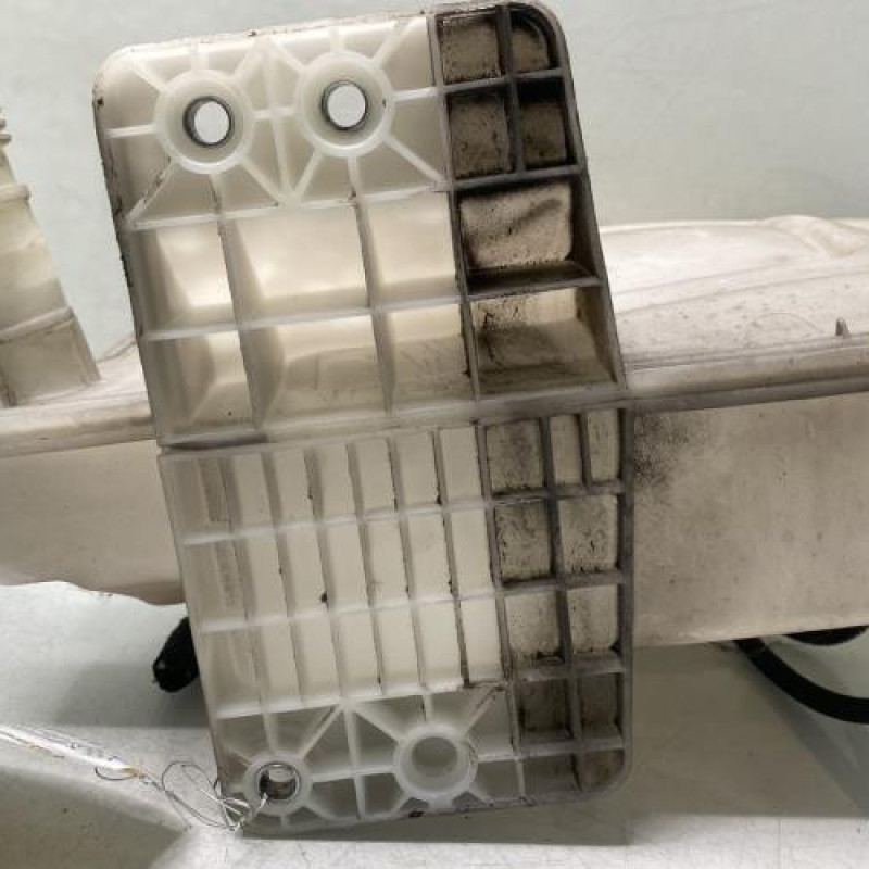 Vase de lave glace VOLKSWAGEN CADDY 3 Photo n°3