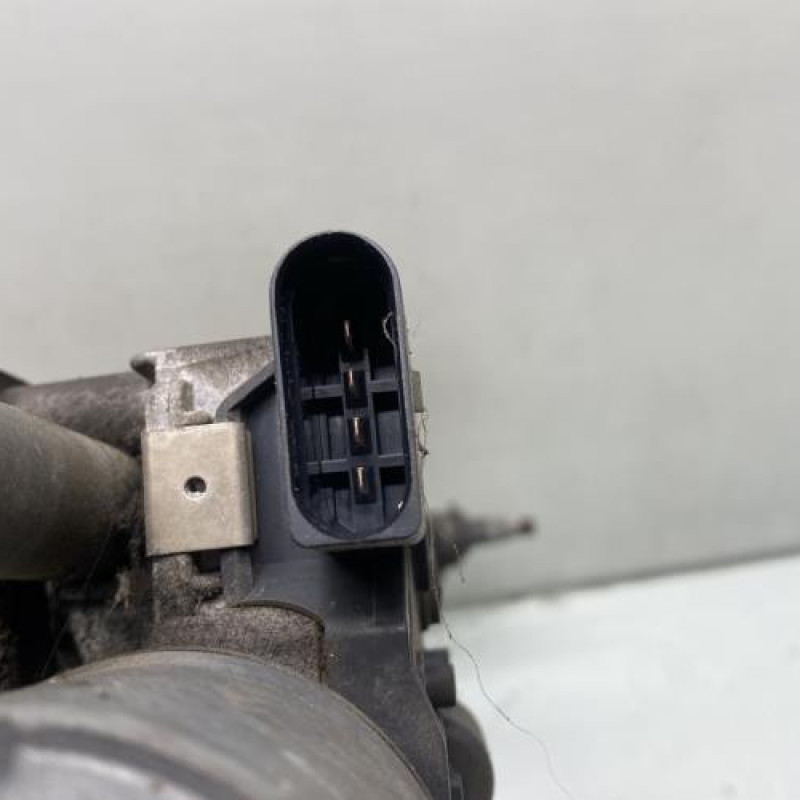 Moteur essuie glace avant VOLKSWAGEN GOLF 5 Photo n°8