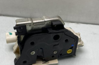 Serrure arriere gauche AUDI A4 3 Photo n°1