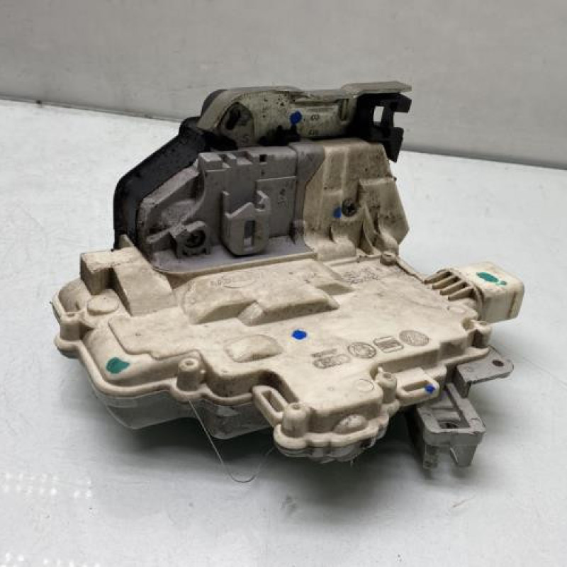 Serrure arriere gauche AUDI A4 3 Photo n°2