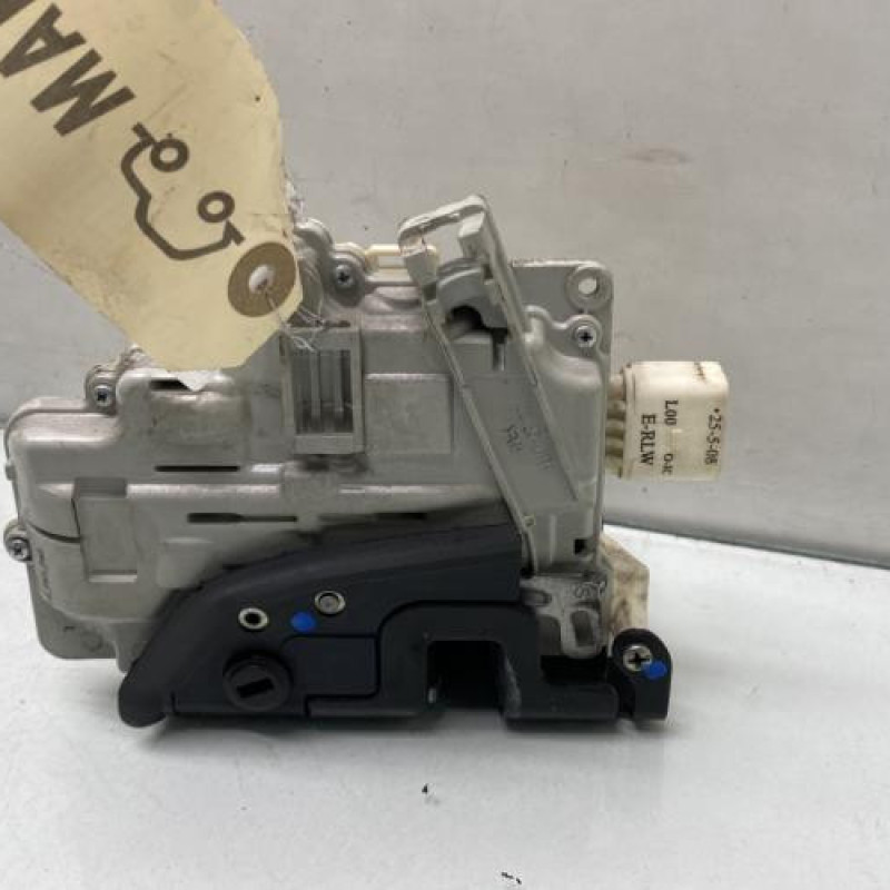 Serrure arriere gauche AUDI A4 3 Photo n°3