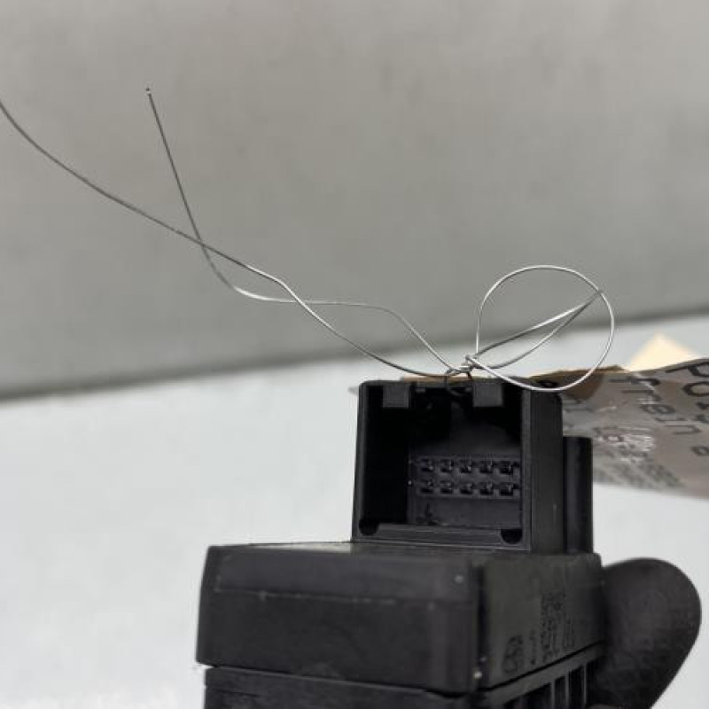 Poignee electrique frein a main AUDI A4 3 Photo n°5