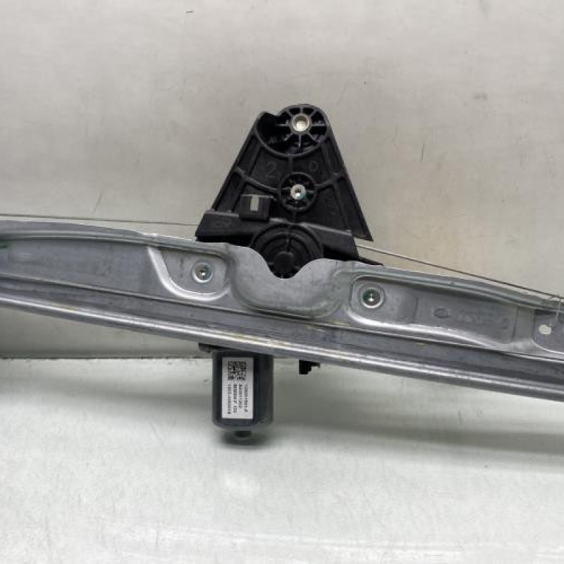 Leve vitre electrique avant droit DACIA SANDERO 3 STEPWAY Photo n°1