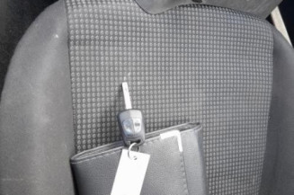 Feu arriere stop central OPEL CORSA D