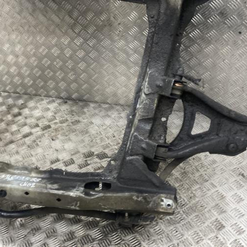 Berceau avant RENAULT CLIO 2 Photo n°3