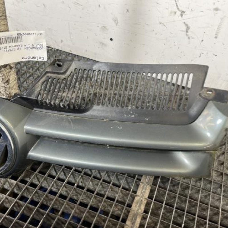 Calandre VOLKSWAGEN GOLF 5 Photo n°3