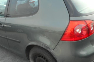 Calandre VOLKSWAGEN GOLF 5