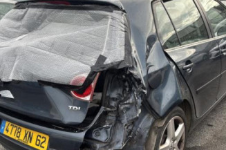 Pare boue avant droit VOLKSWAGEN GOLF 5