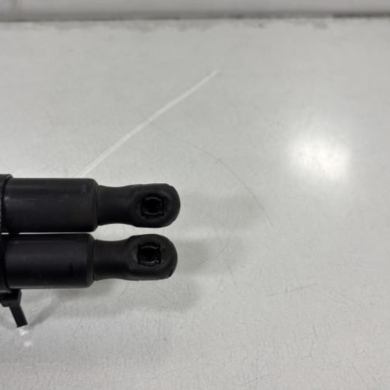 Verin de coffre VOLKSWAGEN GOLF 6 Photo n°4