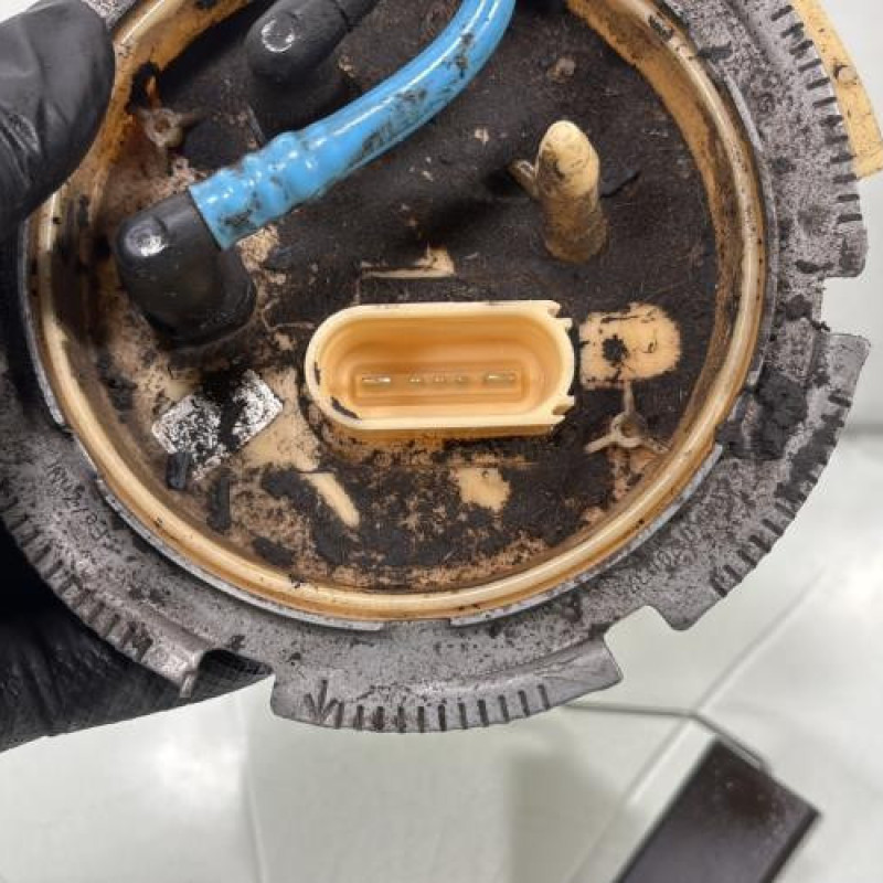 Pompe à carburant VOLKSWAGEN GOLF 6 Photo n°3