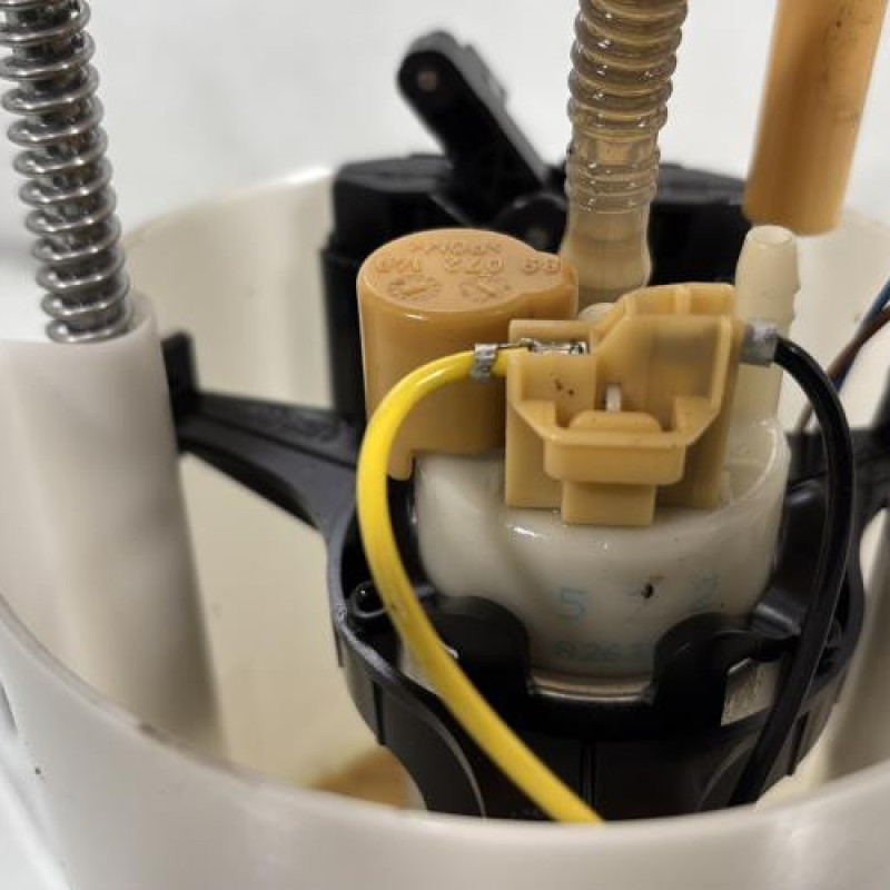 Pompe à carburant VOLKSWAGEN GOLF 6 Photo n°5