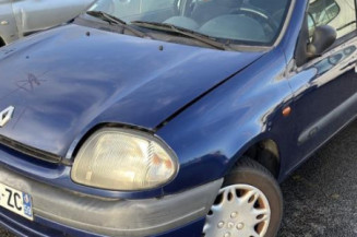 Optique avant principal gauche (feux)(phare) RENAULT CLIO 2