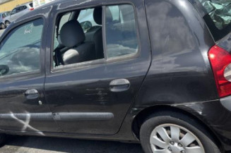 Vitre avant gauche RENAULT CLIO 2