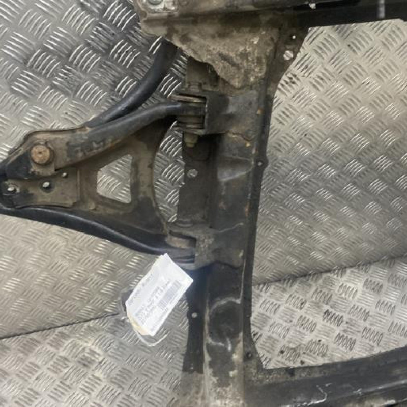 Berceau avant RENAULT CLIO 2 Photo n°2