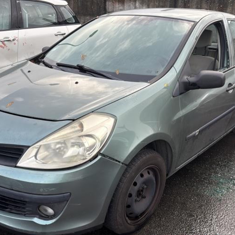 Bras essuie glace arriere RENAULT CLIO 3 Photo n°5