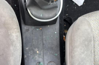 Feu arriere stop central RENAULT CLIO 3