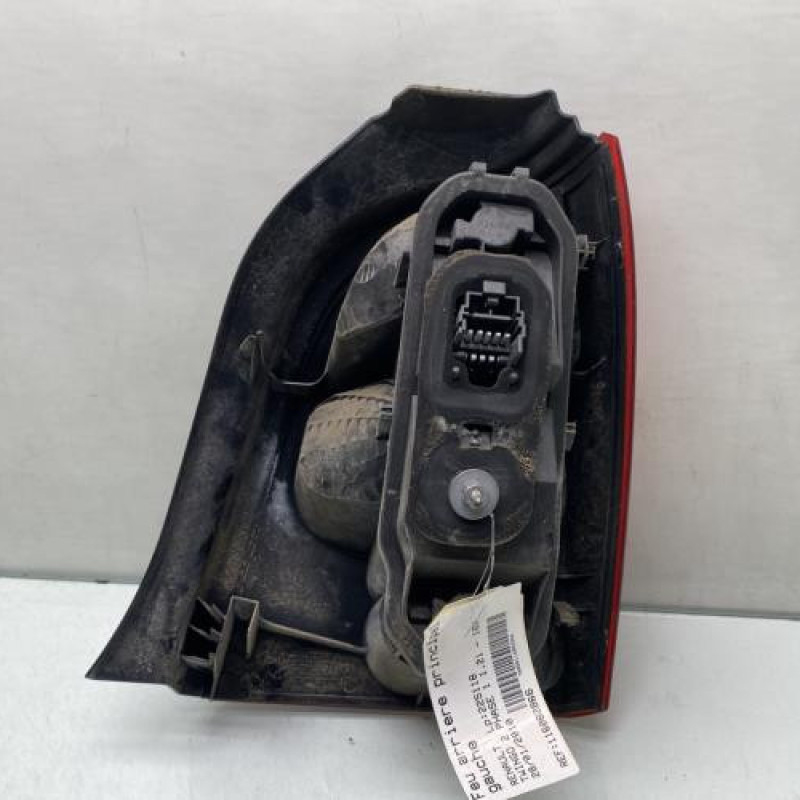 Feu arriere principal gauche (feux) RENAULT TWINGO 2 Photo n°2