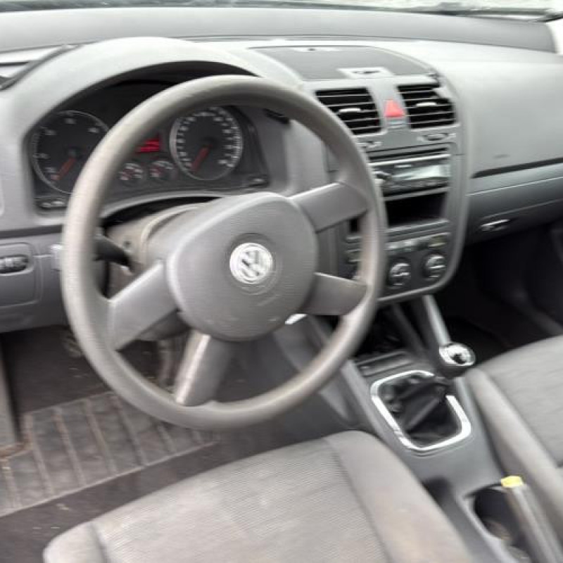 Pompe lave glace arriere VOLKSWAGEN GOLF 5 Photo n°15