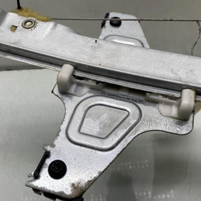 Leve vitre electrique arriere gauche CITROEN C5 2 Photo n°4